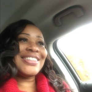 Meet your Posher, Naomi